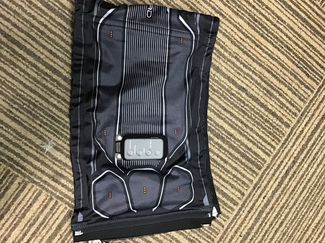 ST-329 SIXPAD EMSトレーニングセット