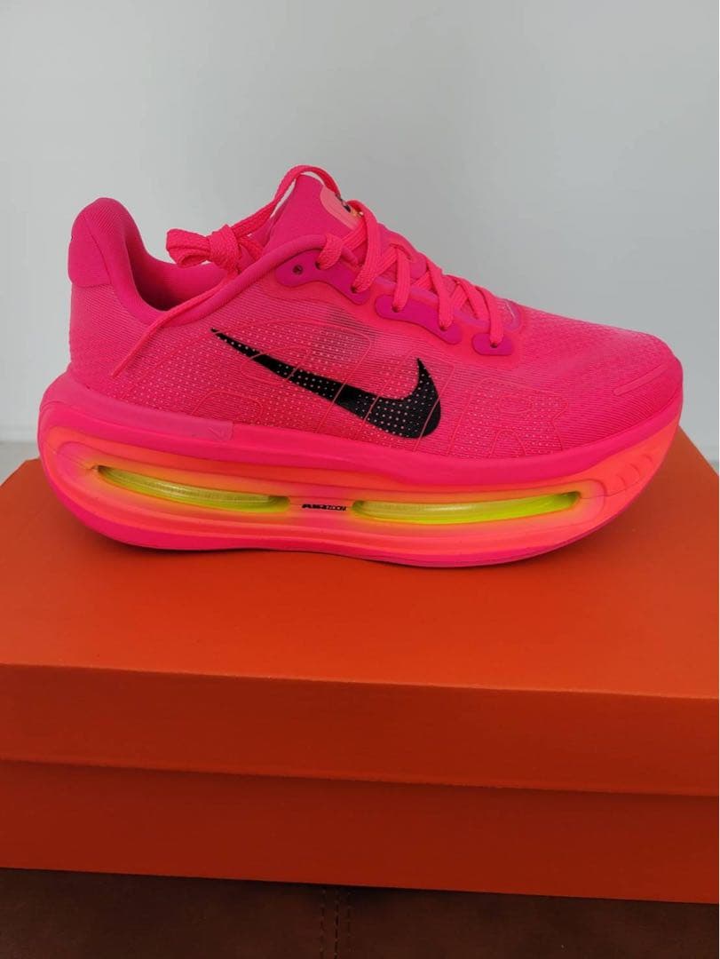 Nike ウィメンズズーム ボメロ プレミアム24.5cm 新品