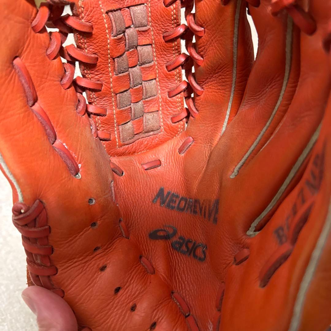 ASICS NEOREVIVE 軟式投手用 ※平裏ダメージあり　[価格考慮済]