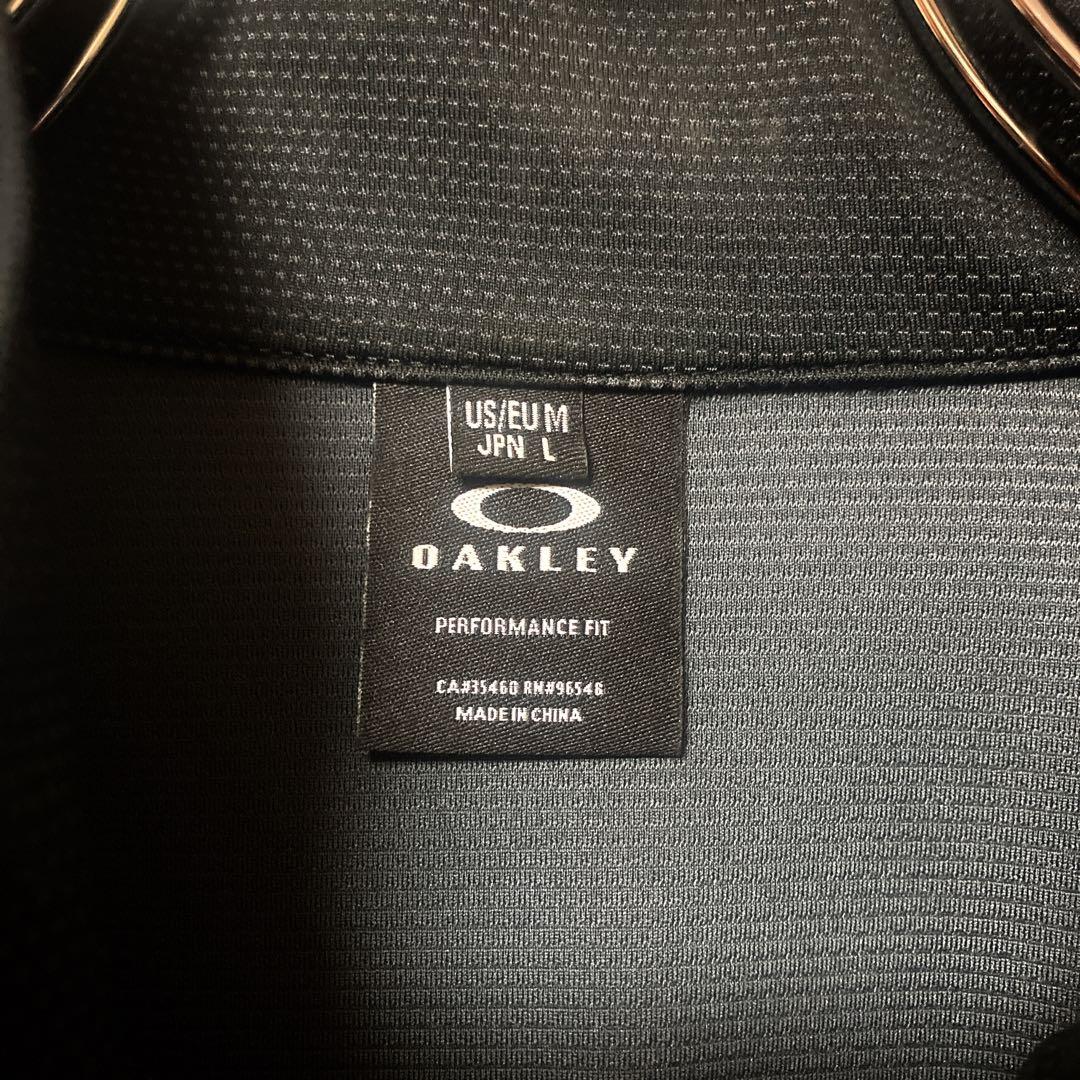 【美品】OAKLEY オークリー ゴルフウェア 長袖 刺繍デザイン 黒 即日発送