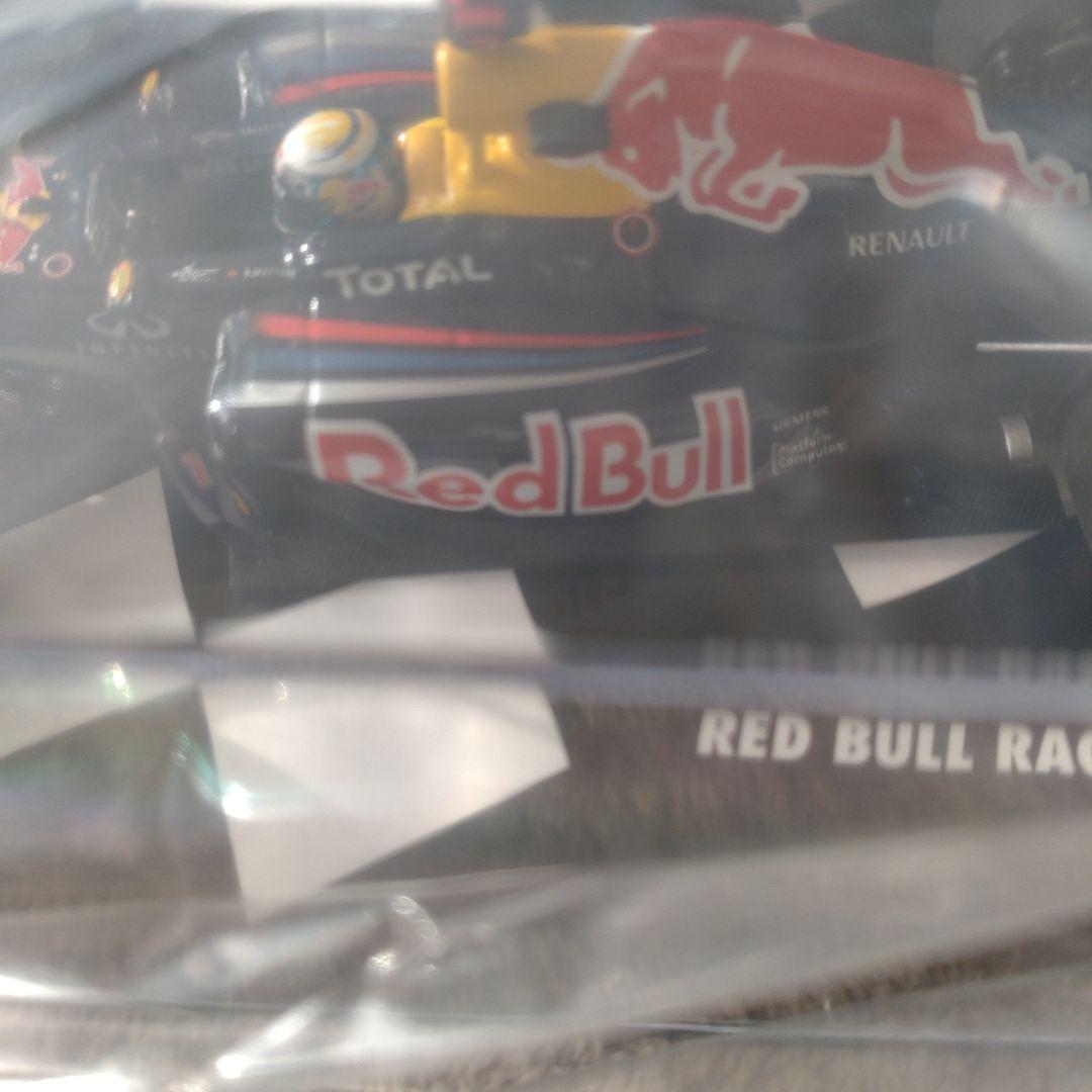 レッドブルレーシング RB7 セバスチャン・ベッテル 2011