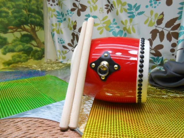 (送料無料18.980円　Rエイサー沖縄大太鼓25cm*30cm 撥二本付