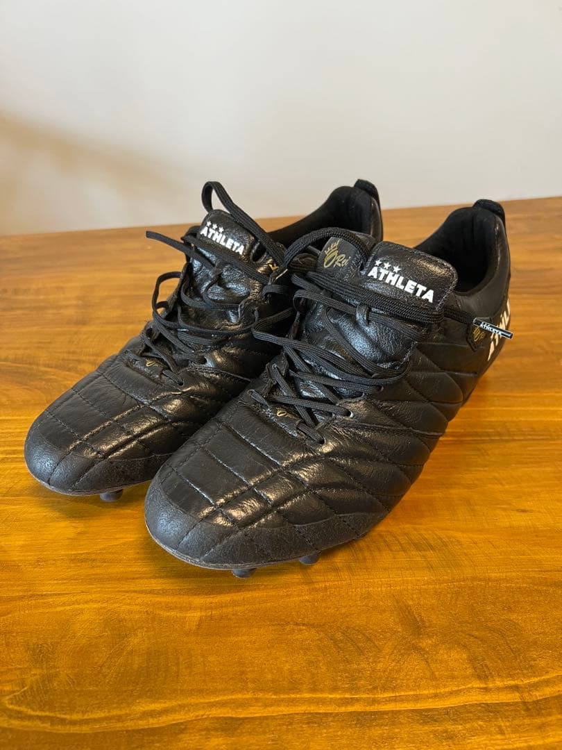 ATHLETA ブラック サッカーシューズ　牛革