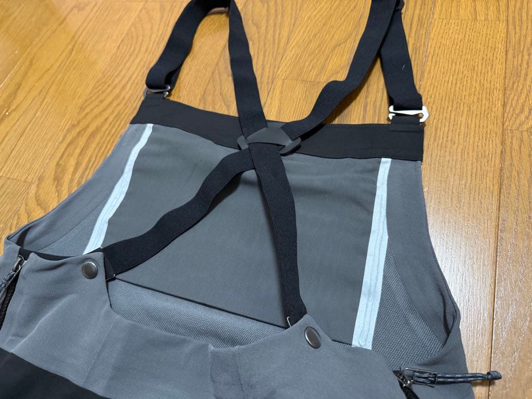 メンズ・スノードリフター・ビブ　Sサイズ　Black