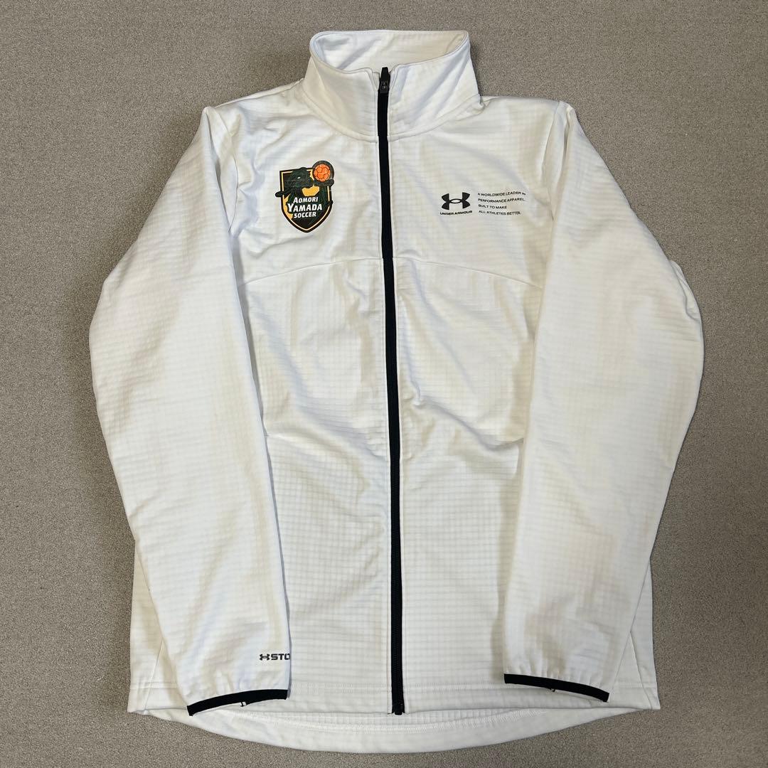 2025年モデル青森山田Under Armour ホワイト ウィンドブレーカー