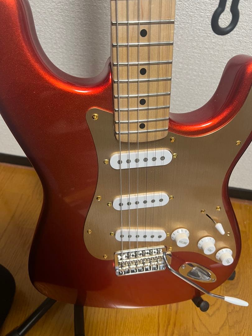 fender hommage ストラトキャスター SSS バッカスボディ