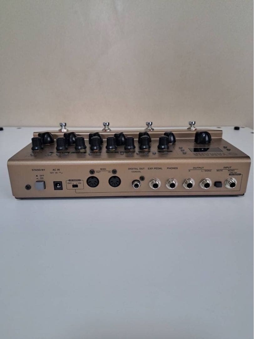 YAMAHA AG Stomp アコギ用プリアンプ