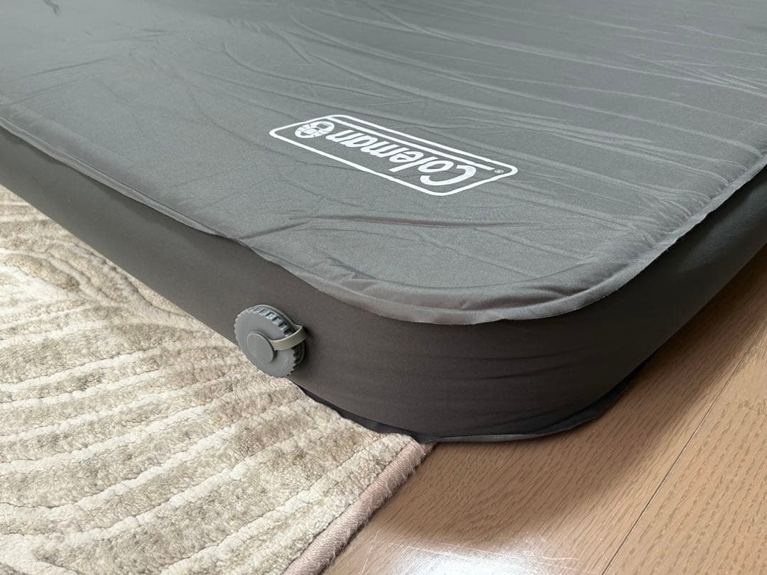 Coleman キャンパーインフレーターマットハイピークダブル