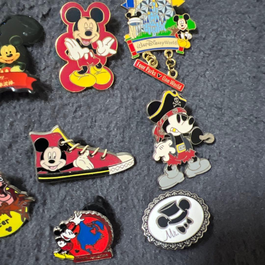 ディズニー　ピンバッジ　22点セット