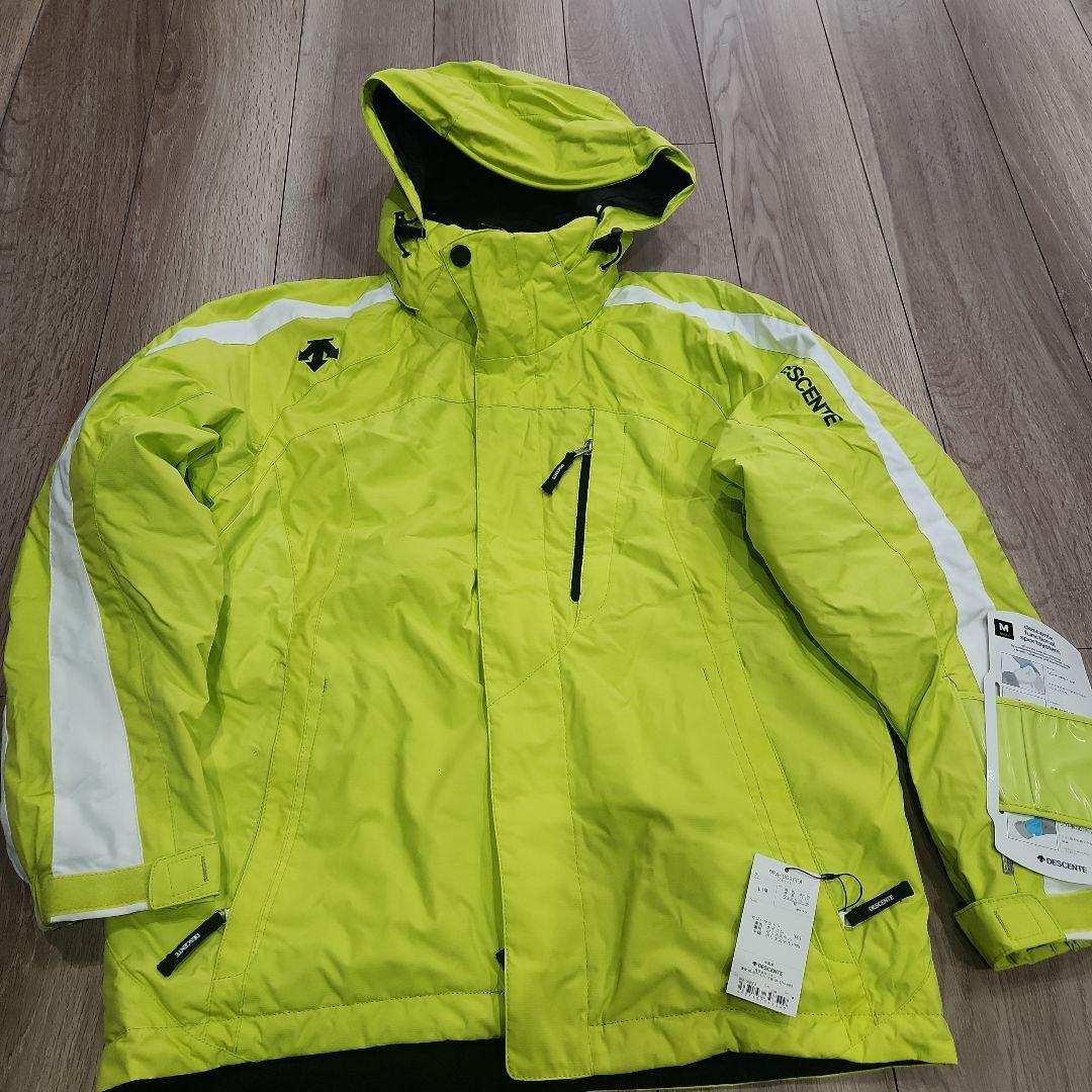 新品未使用 DESCENTE スキーウェアMサイズ