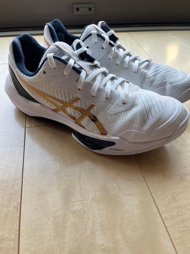 ASICS バレーボールシューズ ホワイト/ゴールド 限定モデル　27.0
