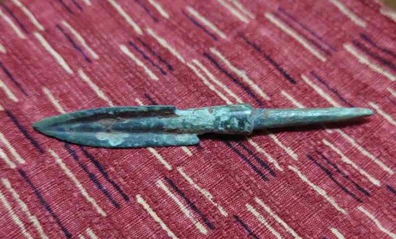 中国骨董　青銅剣頭　発掘品