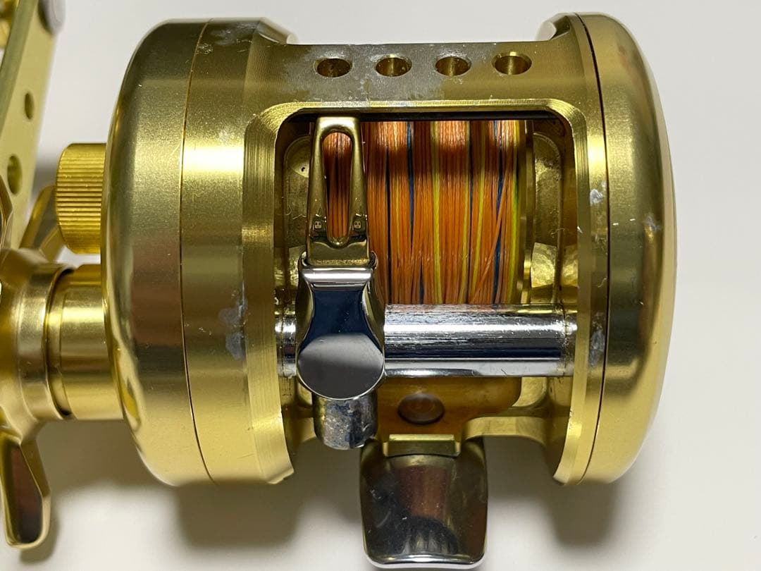 【値引き中】ダイワ　ミリオネア CV-Z 100SFR ＋パワーハンドルノブ