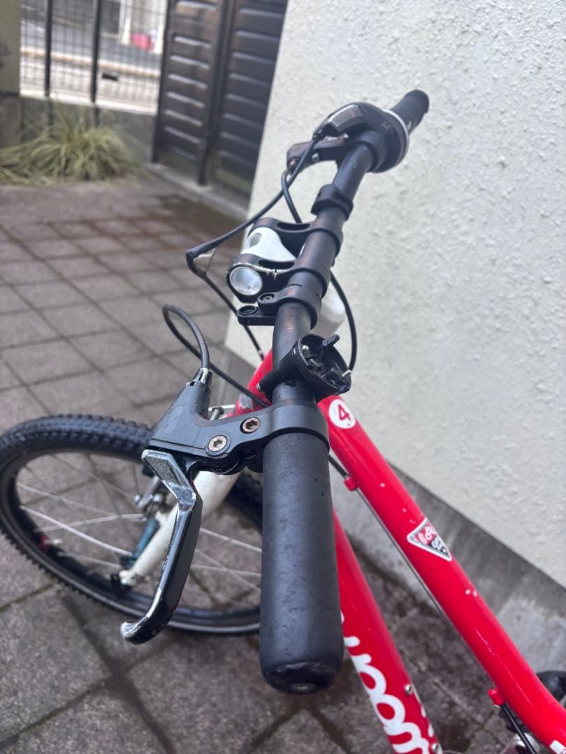 海外自転車　Woom bike 4 子供用自転車　20インチ　変速　難あり