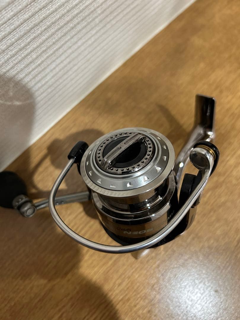 Abu Garcia Revo NEOS 2500MSH スピニングリール