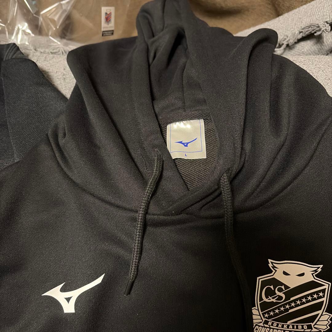 北海道コンサドーレ札幌　Mizuno フード付きパーカー&半袖シャツ