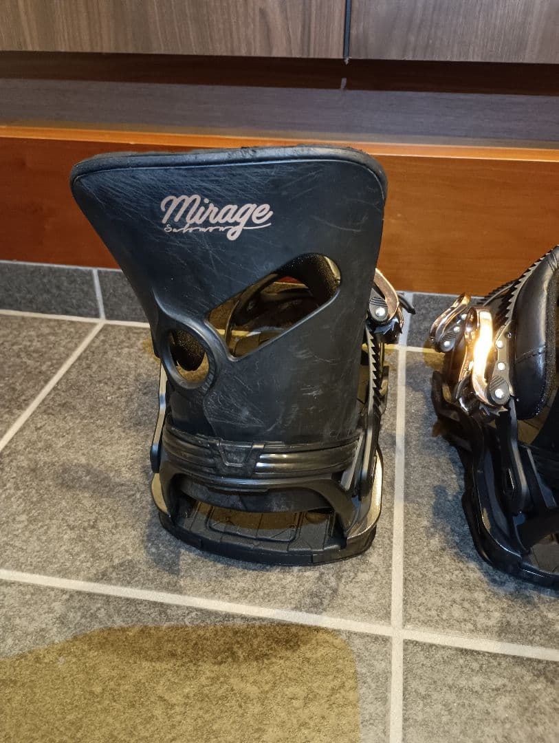 SALOMON MIRAGE Mサイズ