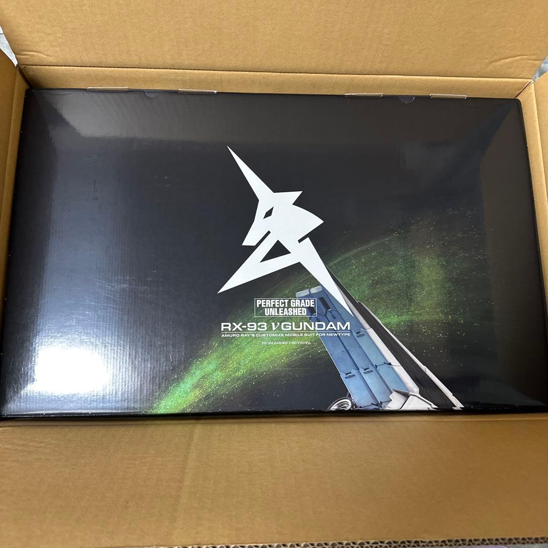 ロボット BANDAI PG UNLEASHED RX-93 v GUNDAM