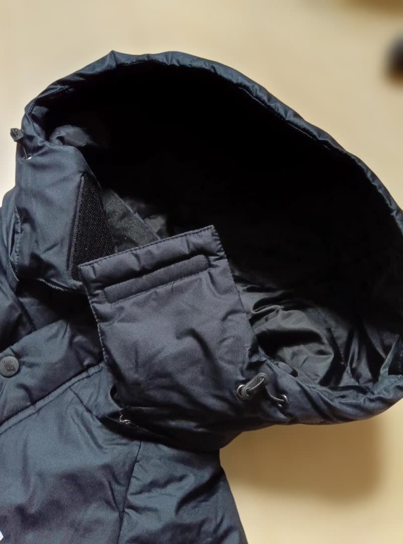 New Balance ベンチコート ブラック