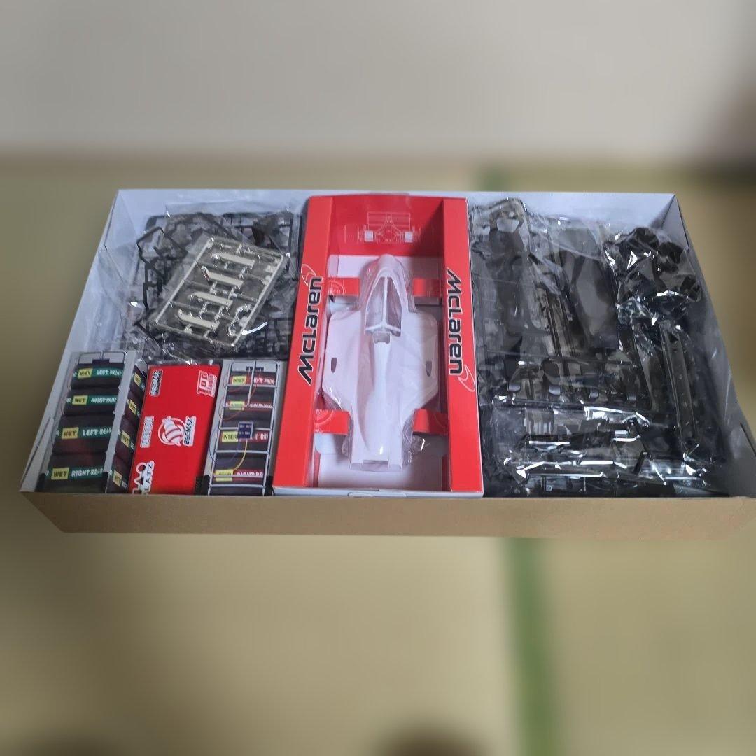 McLaren MP4/4 1/12スケール プラモデル