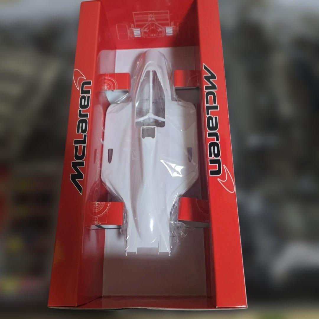 McLaren MP4/4 1/12スケール プラモデル