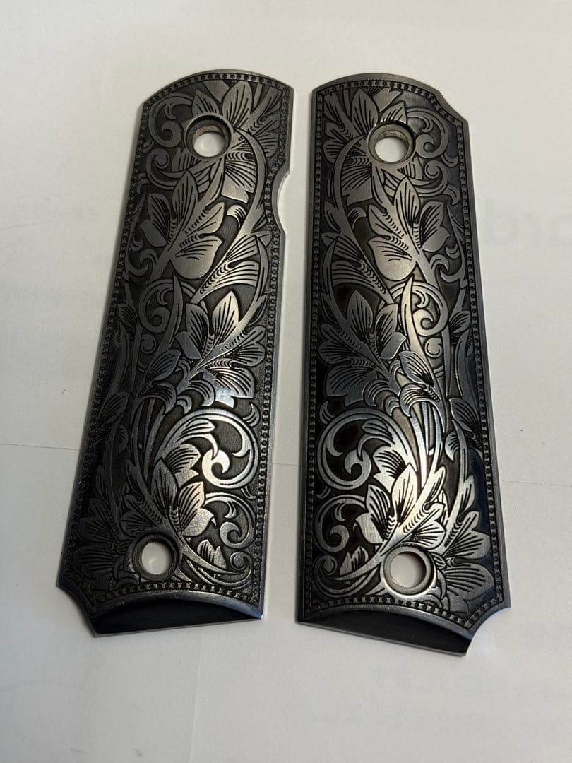 1911 グリップパネル カスタム 彫刻グリップ 左右セット 一点物