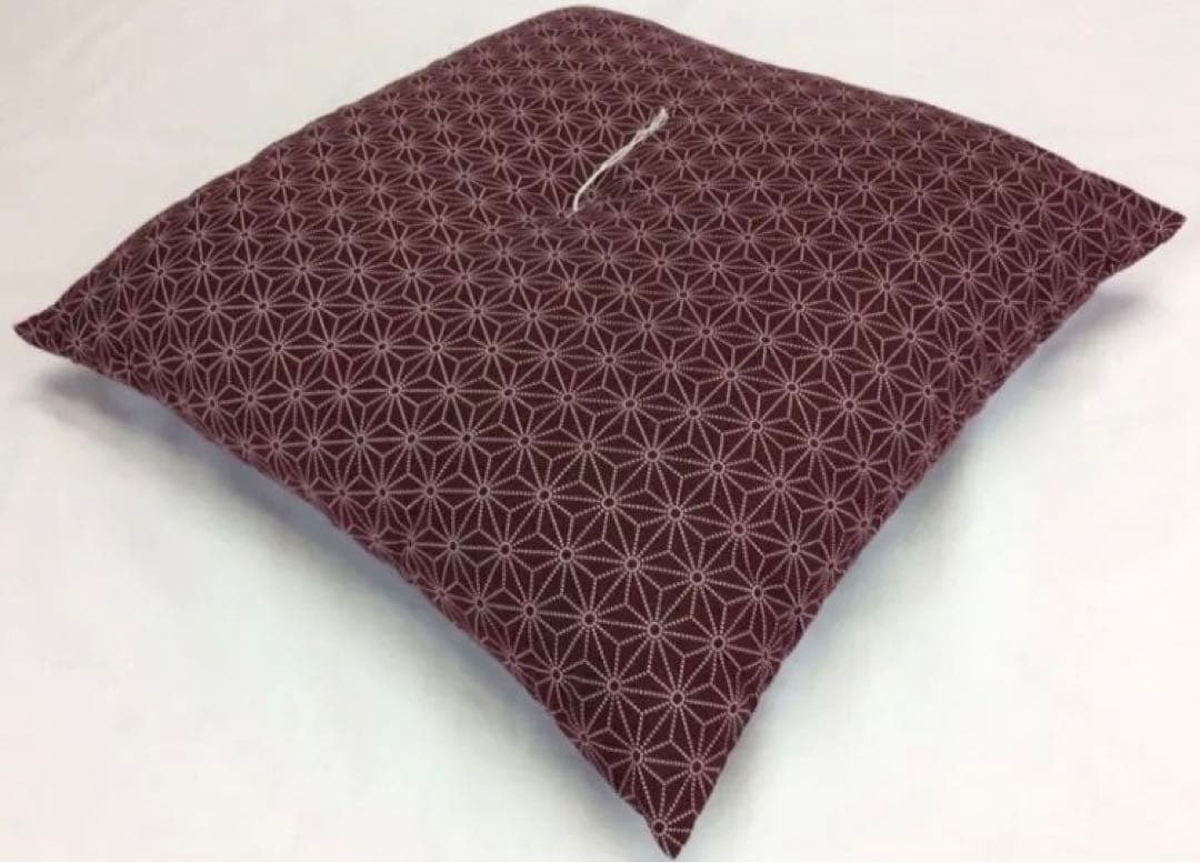 【新品工場より出来たて発送】小座布団 麻の葉 45×45㎝ えんじ色 8枚
