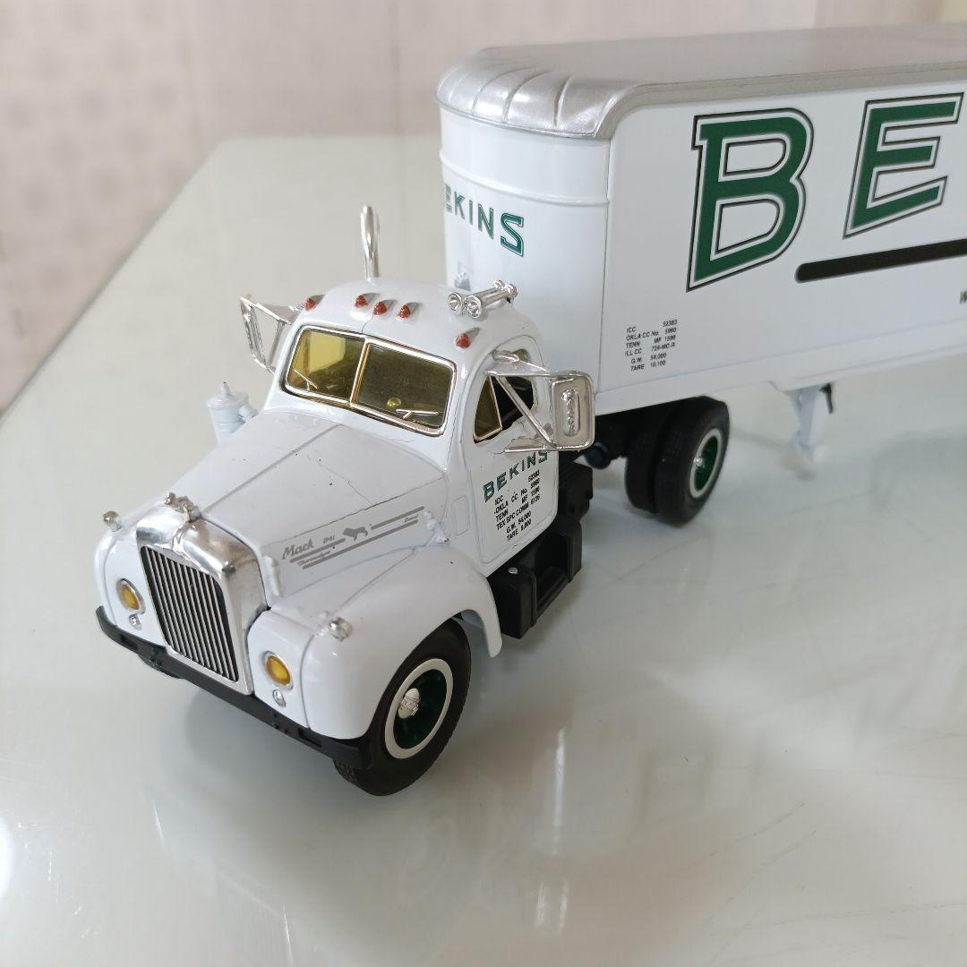 ファーストギア　1960 B-61 Mack トラクター　1/34
