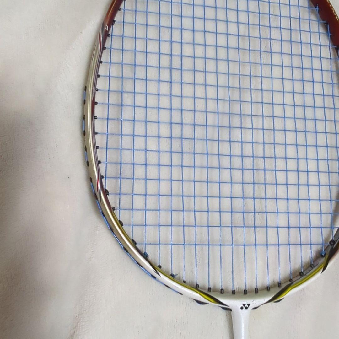 ！よみさま！！YONEX ヨネックス　ナノレイ700RP バドミントンラケット