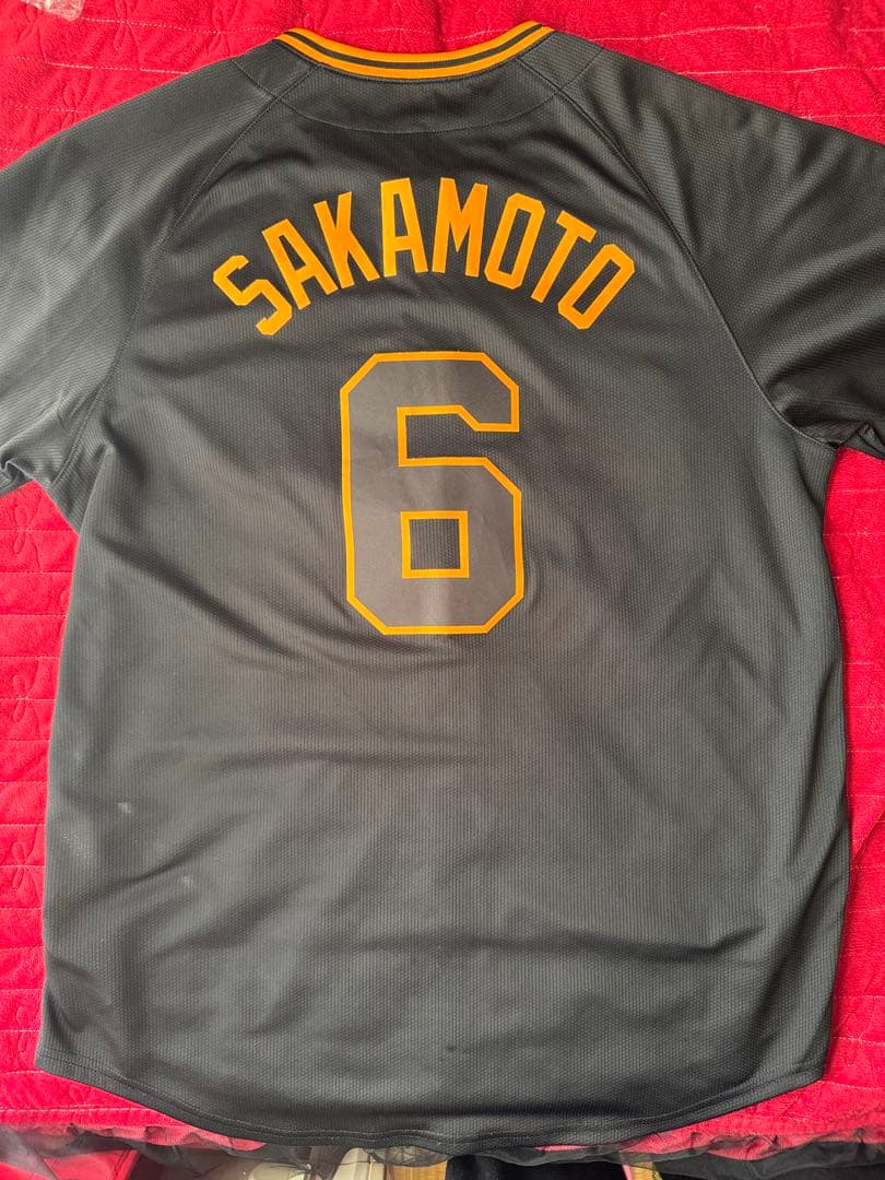読売ジャイアンツ 坂本勇人3rdブラックユニフォーム　2024Lサイズ