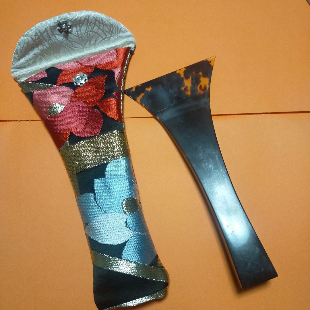 三味線　バチ　べっ甲　黒　天然素材　アンティーク　和楽器　 バチ入れ　正絹　中古