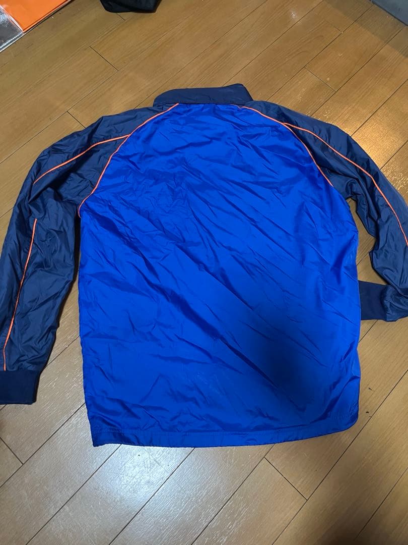 新田高校ウィンドブレイカー