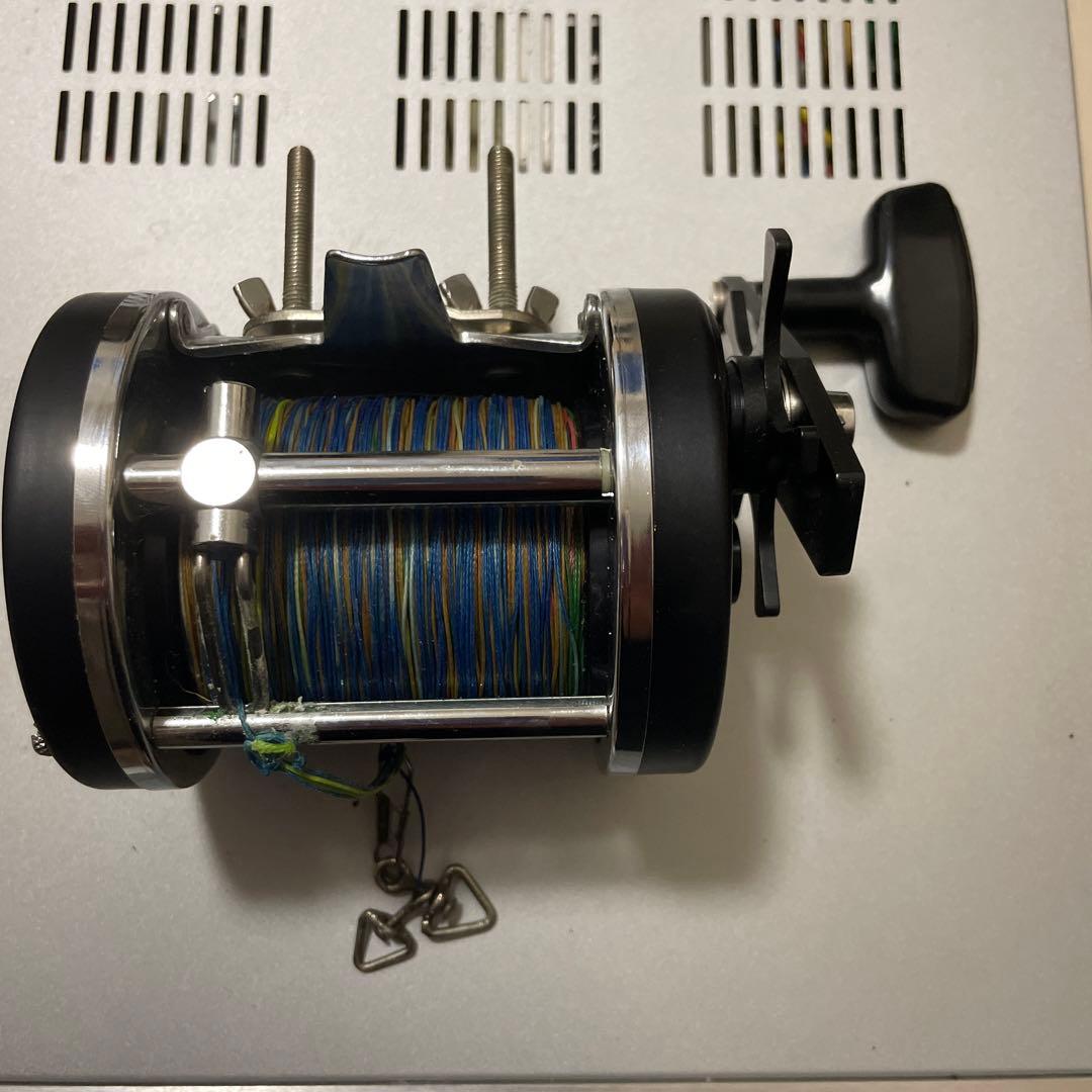 Abu Garcia 8 400 ベイトリール