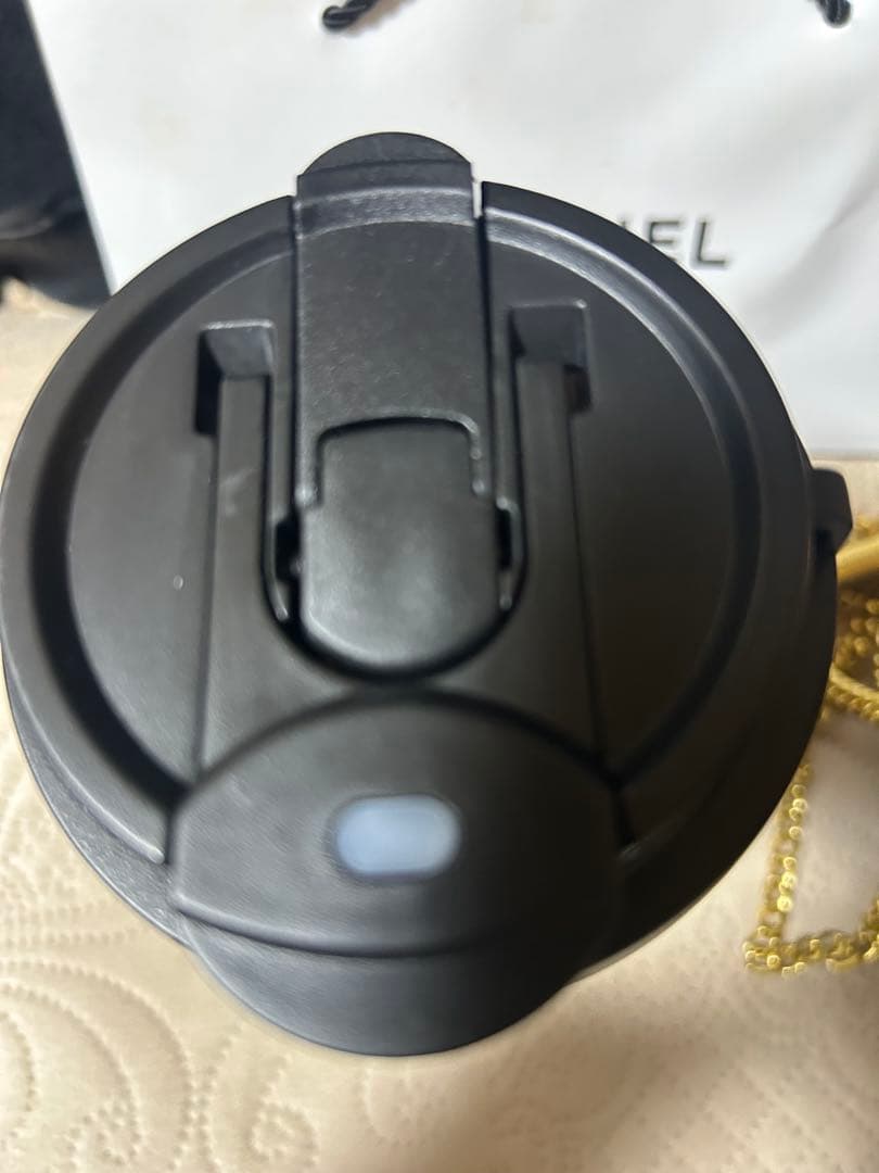 CHANEL マイボトル&チェーン付きホルダー ノベルティ