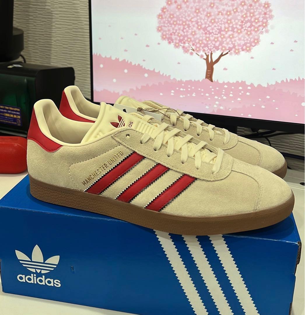 Manchester United × adidas Gazelle
