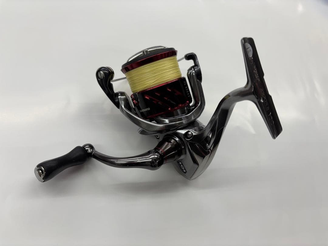 シマノ　16ストラディックCI4＋2500S スピニングリール