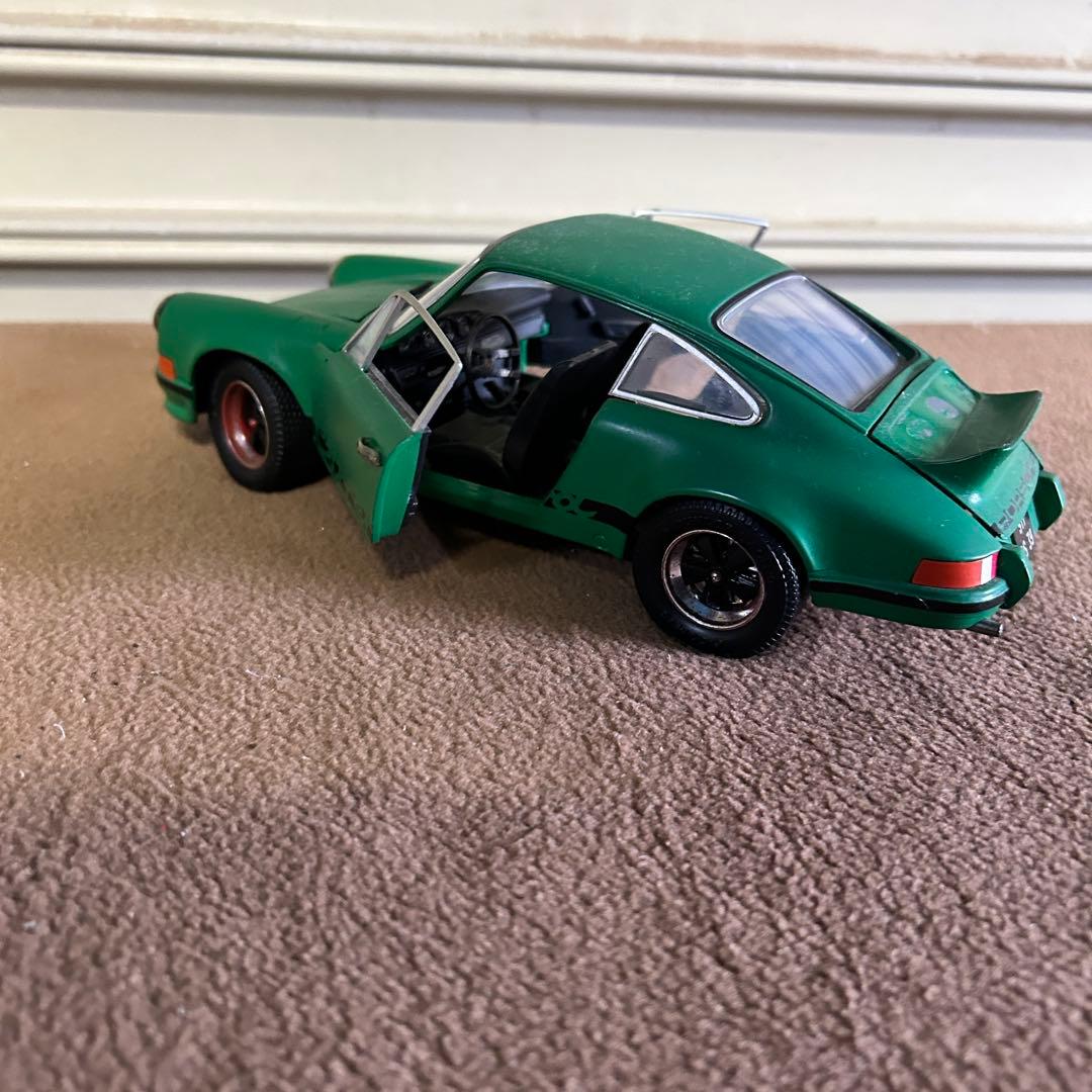 DB15★ミニカー★ オートアート製 1/18 スケール ポルシェ911 カレラ