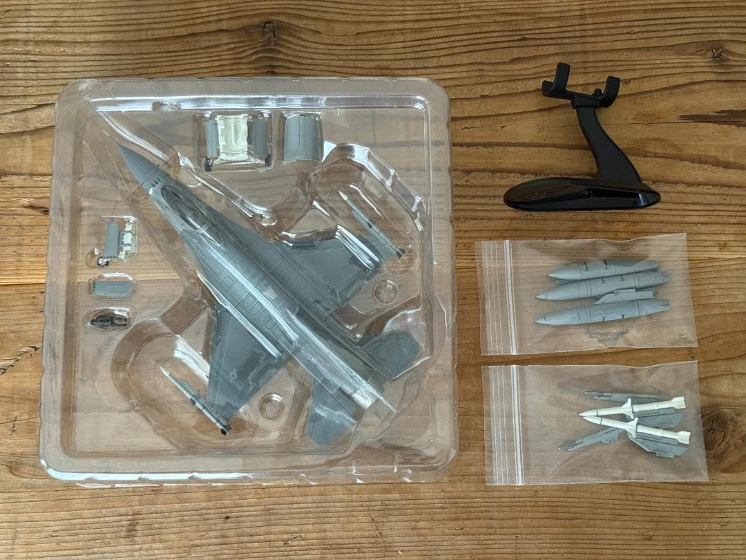 ホビーマスター HA3830 F-16CJ アメリカ空軍 第20戦闘航空団