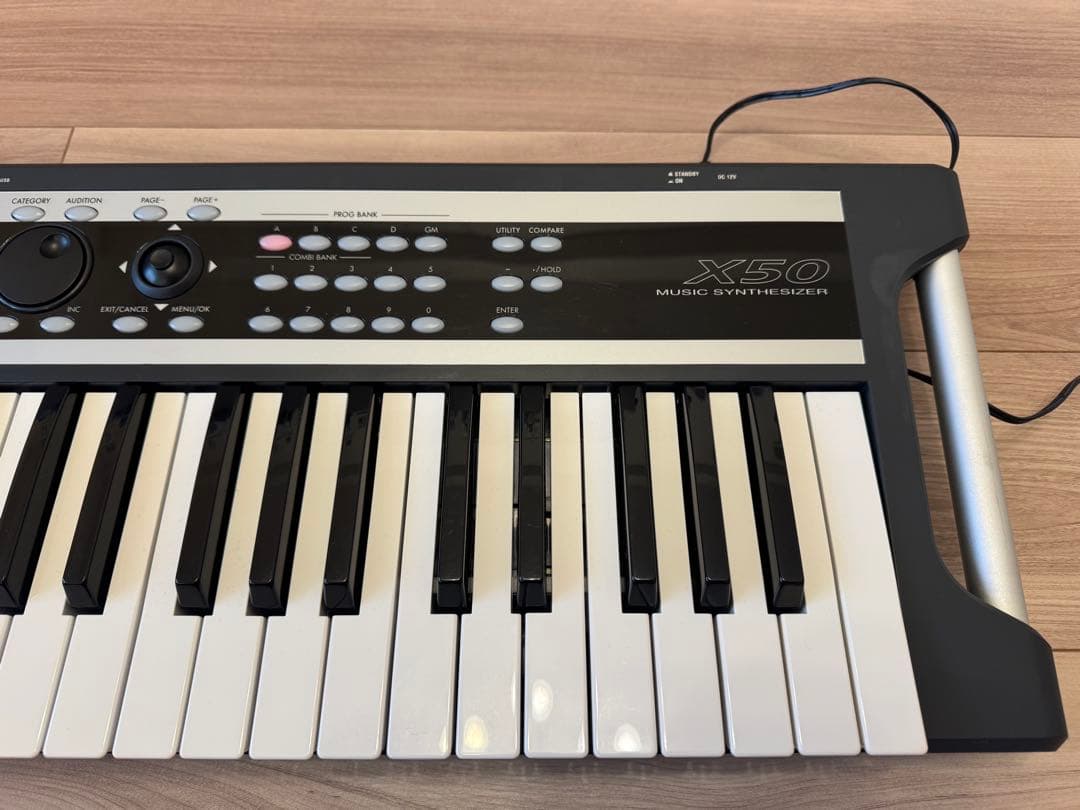 KORG X50 シンセサイザー 61鍵盤 コルグ