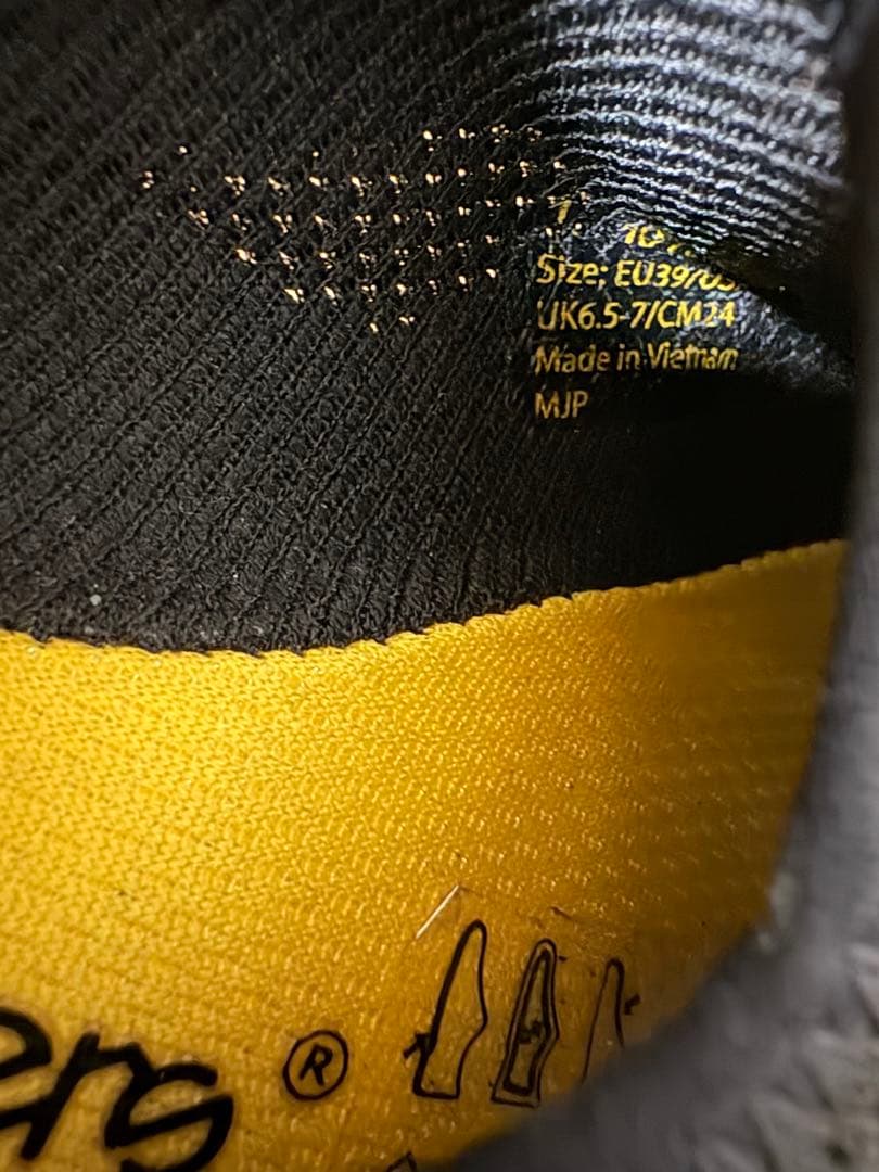 Vibram FiveFingers トレーニングシューズ