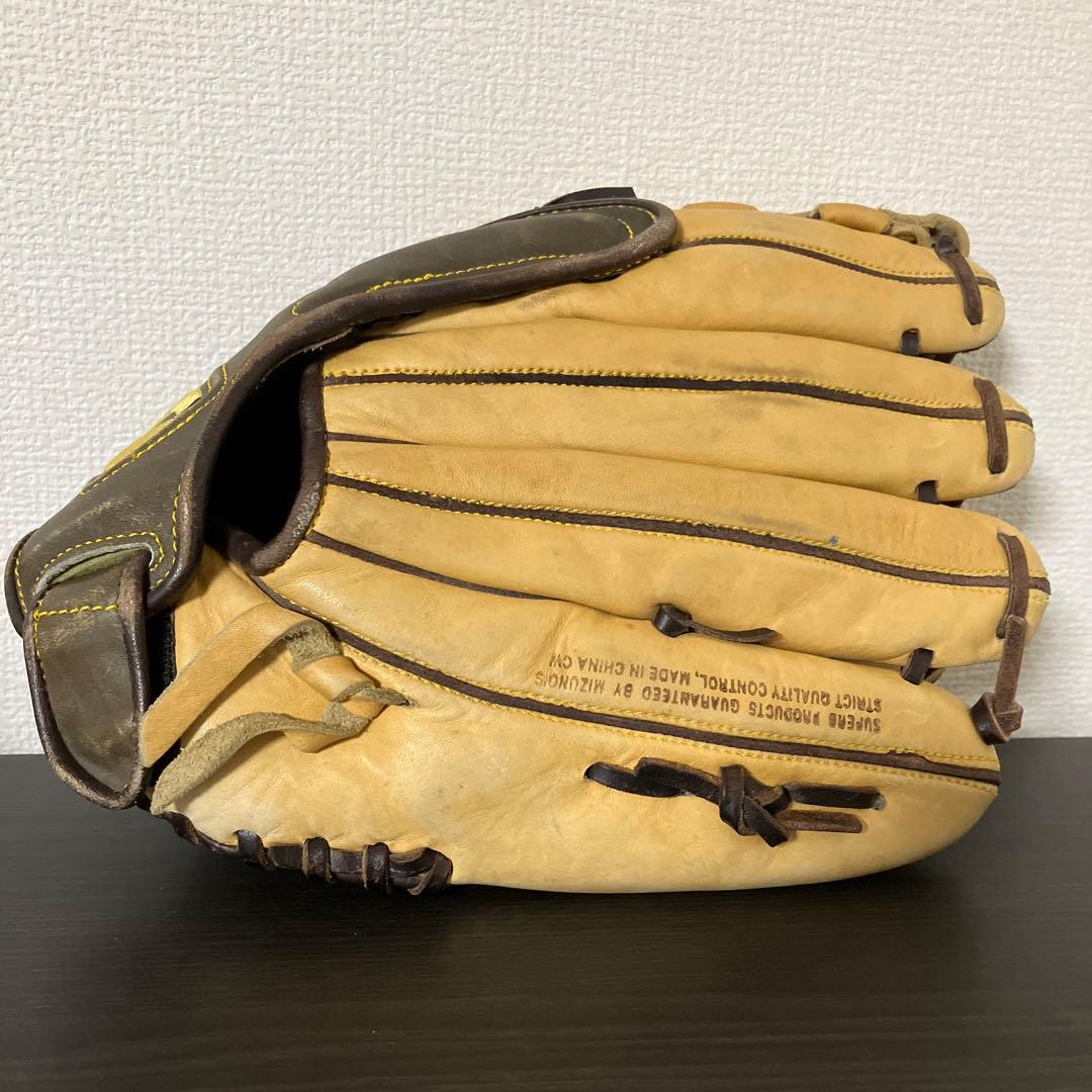 ミズノ 軟式グローブ / 内野手用 型付け済み (mizuno グラブ)左利き用