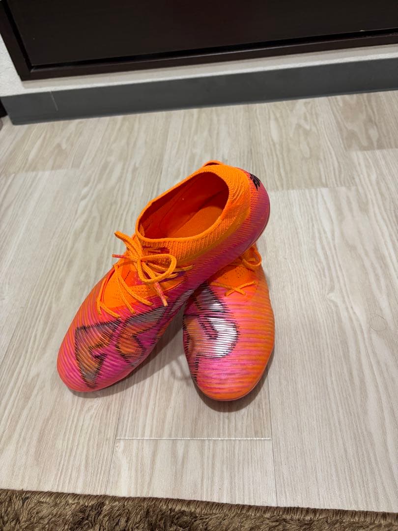 PUMA FUTURE サッカーシューズ オレンジピンク