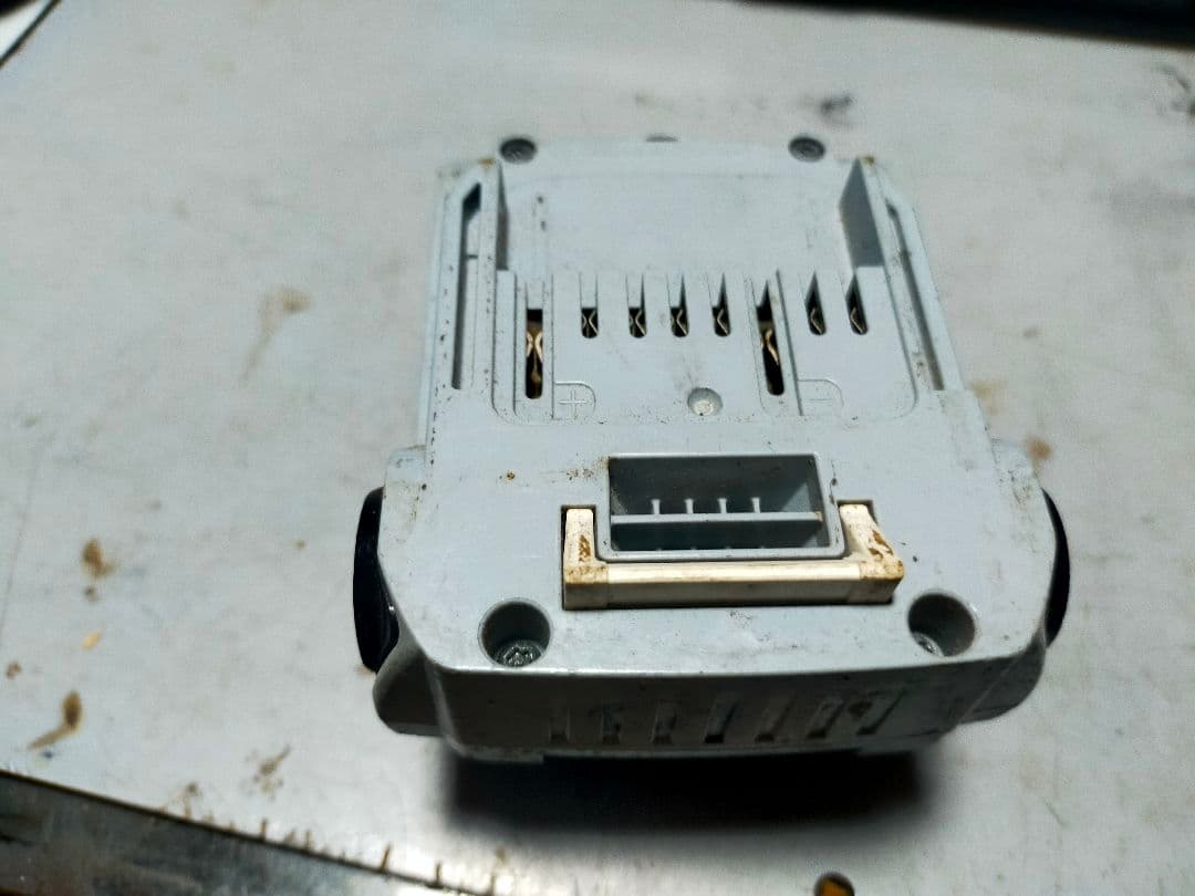 MAX充電工具用マキタアダプター