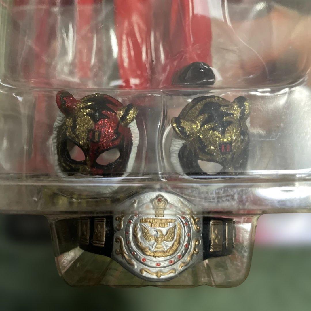 初代タイガーマスクIIIマスクフィギュア 赤色パンツ マスク付き　WWF