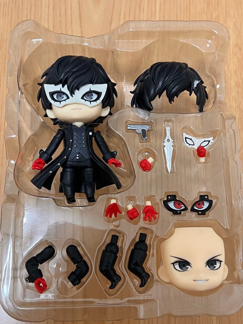 ペルソナ5 ザ・ロイヤル　主人公　ジョーカー　ねんどろいど　フィギュア