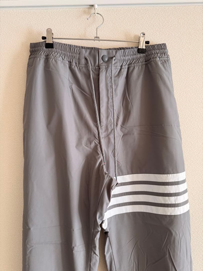 【美品】20SS Thom Browne. ナイロン トラックパンツ