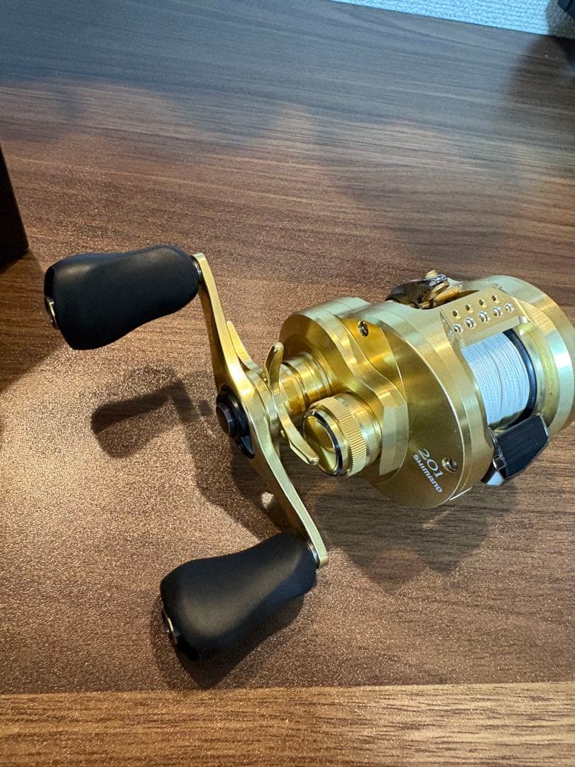 リール 21SHIMANO CALCUTTA CONQUEST 201
