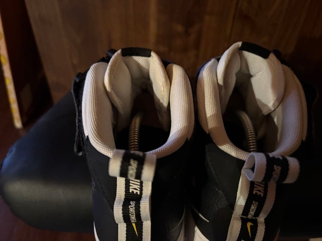 NIKE エアフォース1 mid utirity