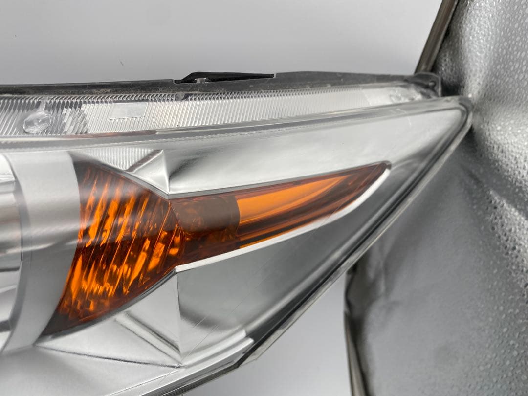 ホンダ ストリーム RN6 RN7 RN8 RN9 純正 HID ヘッドライト
