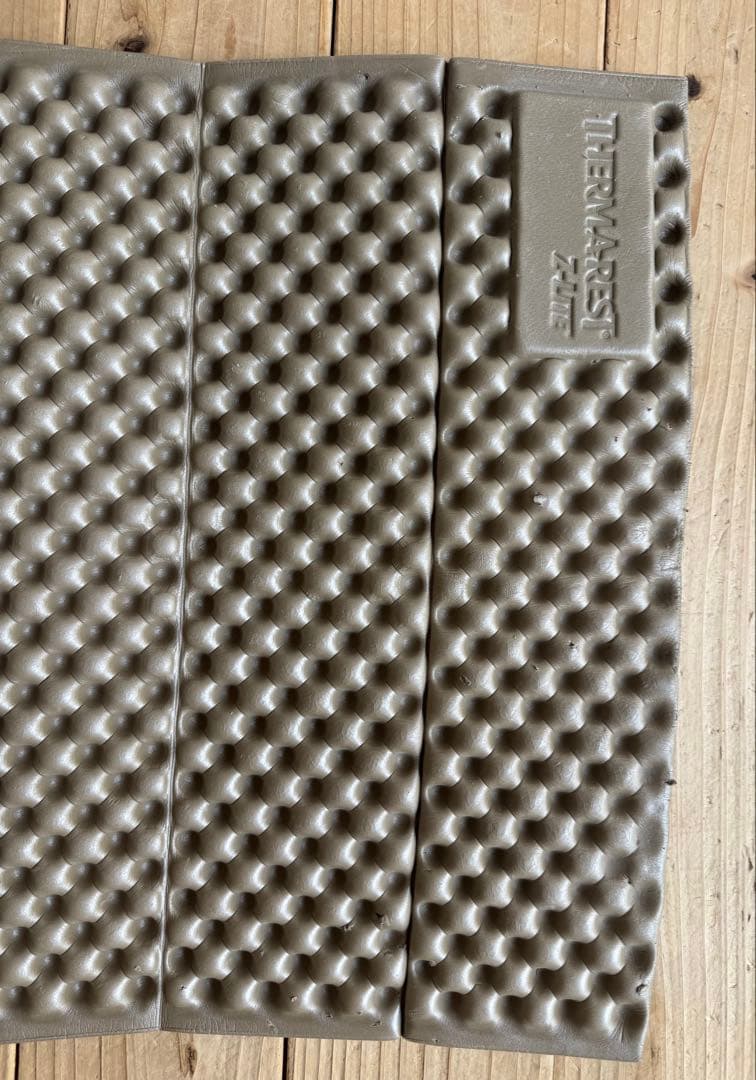 ダ*雄様 THERMAREST Z Lite